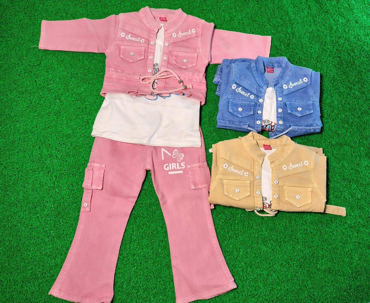 Aliya 3 Pcs Set With Jacket - Image 3